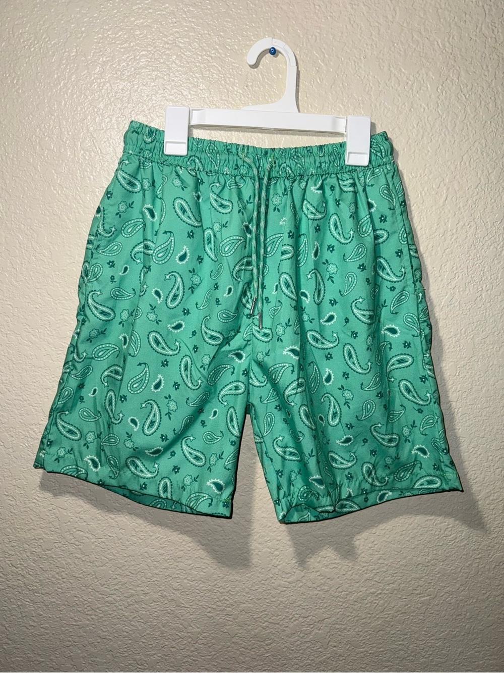 Consequence Green Paisley Swim Trunks Size M Drawstring Mesh Lined Shorts